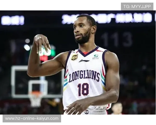 上海久事外援弗格首节独得20分，球队早早确立领先优势